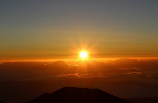 太陽を凝視して不食になる方法～断食・不食は人体のメカニズムを変えてしまう？